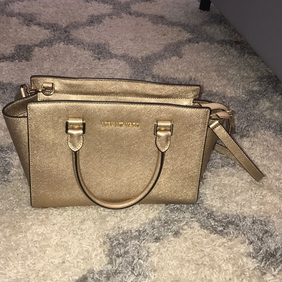 Michael Kors Selma- Pale Gold - Picture 3 of 5